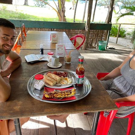 Naks Shack Hostel Koh Ta Kiev ภายนอก รูปภาพ