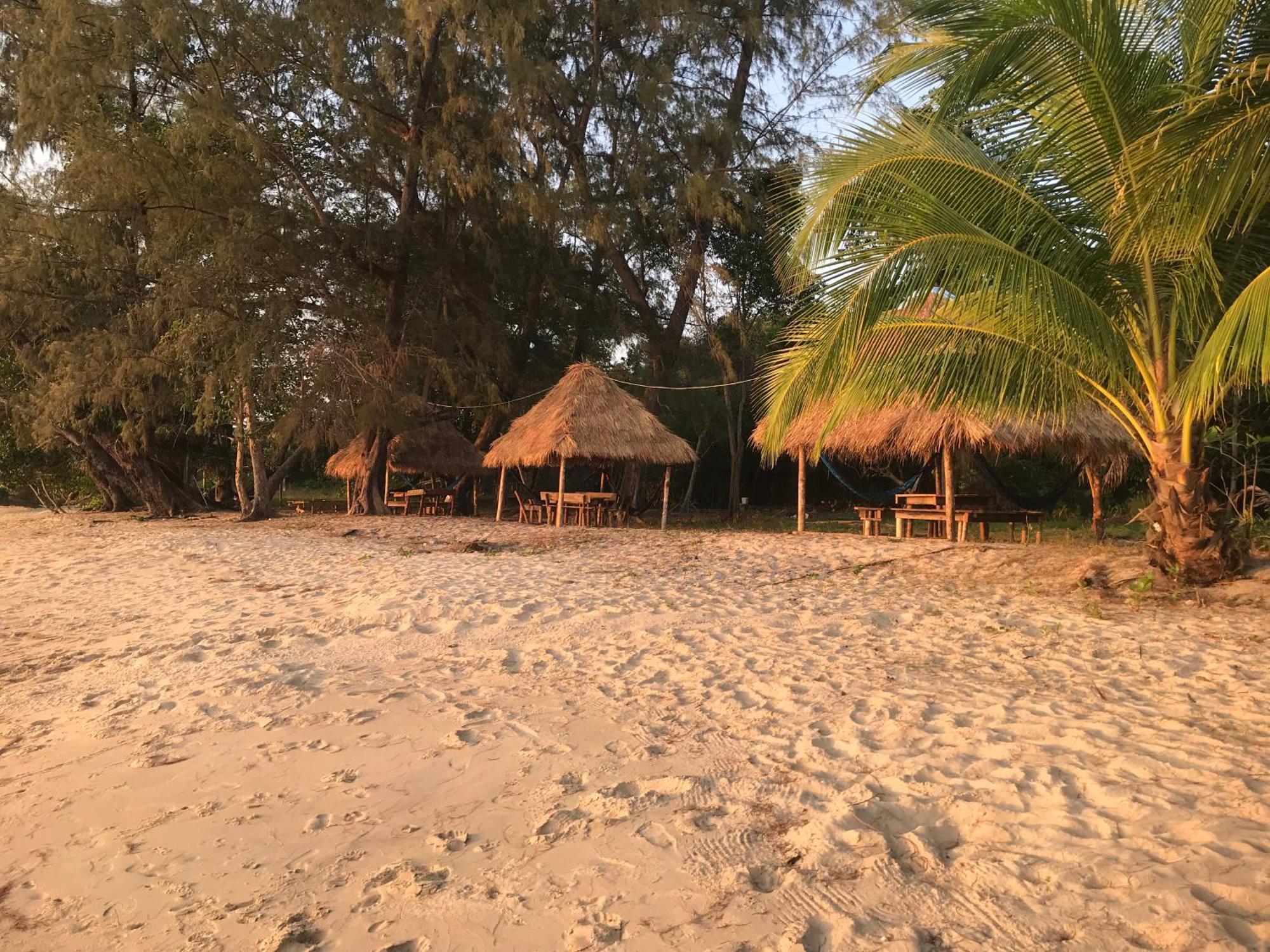 Naks Shack Hostel Koh Ta Kiev ภายนอก รูปภาพ